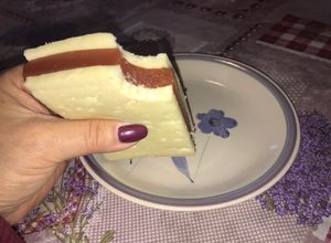 Una foto de Postre de queso con dulce de membrillo