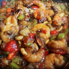A picture of Kung Pao Shrimp.