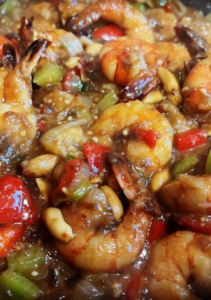 A picture of Kung Pao Shrimp.