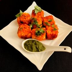 A picture of Hot and SpicyTandoori Dhoklas.
