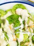 Leichtes Caesar-Dressing