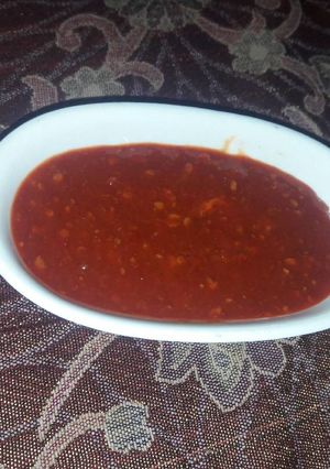A picture of Momos ki Chutney.