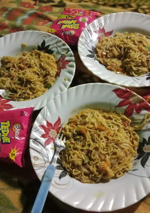 A picture of Masala vegetable maggi.