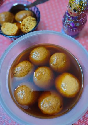 নলেন গুড়ের রসগোল্লা (nolen gurer rosogolla recipe in Bengali) রেসিপির প্রধান ছবি