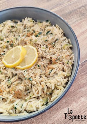 Une photo de Salade d’orzo aux courgettes, ricotta et citron