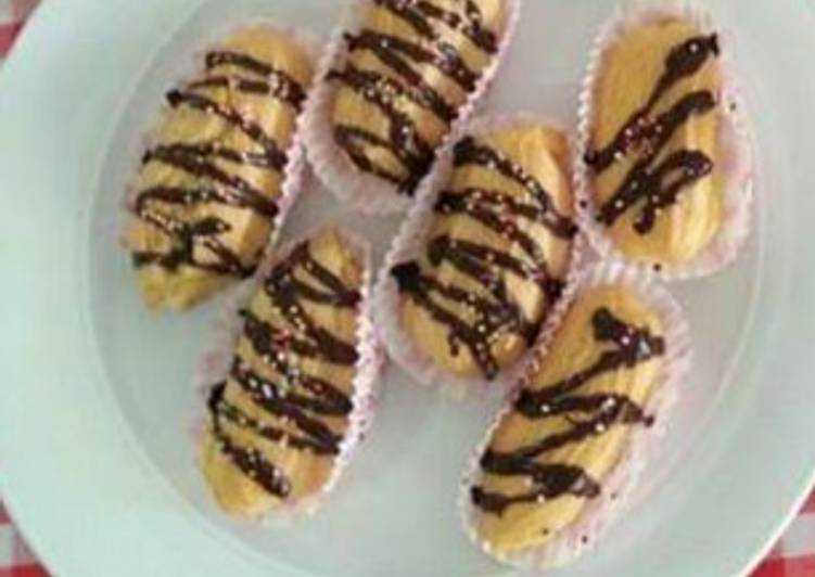 Eclair dengan vla susu lezat (tanpa bahan pengembang)