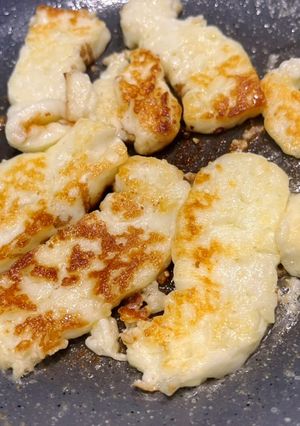 A picture of Grilled halloumi.