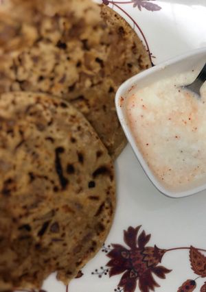 A picture of Onion paratha.