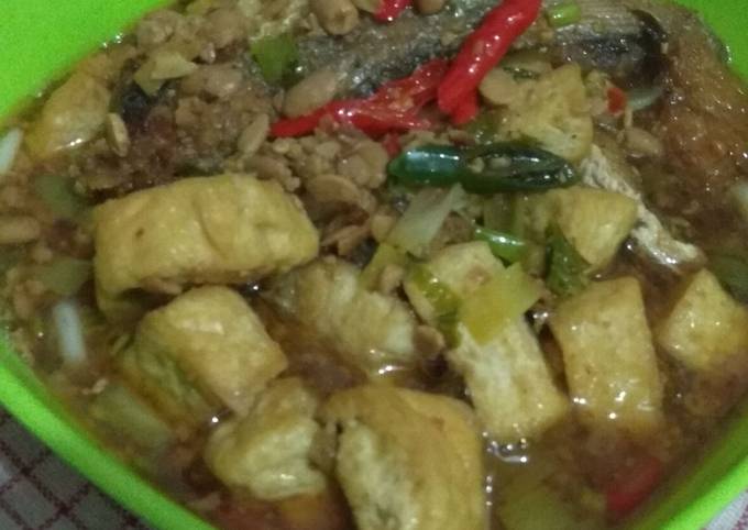 Resep Ikan Tahu Tauco Resep Warisan Mama Oleh Ayuuu Masak Cookpad