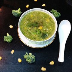 A picture of Sweet Corn Broccoli Soup.