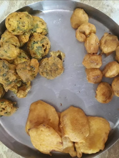 ભજીયા (bhajiya recipe in Gujarati) રેસીપી મુખ્ય ફોટો