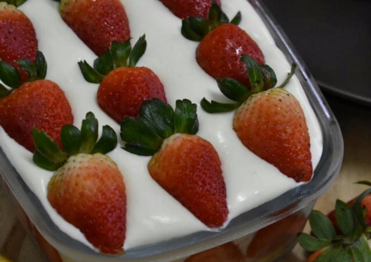 Strawberry Tiramisu With Banana Hidden