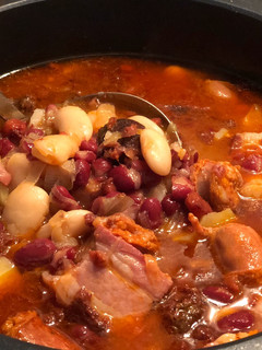 Una foto de Fabada fácil y riquísima!