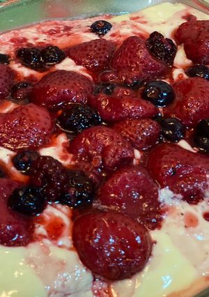 A picture of Very Berry Float / Graham Trifle.