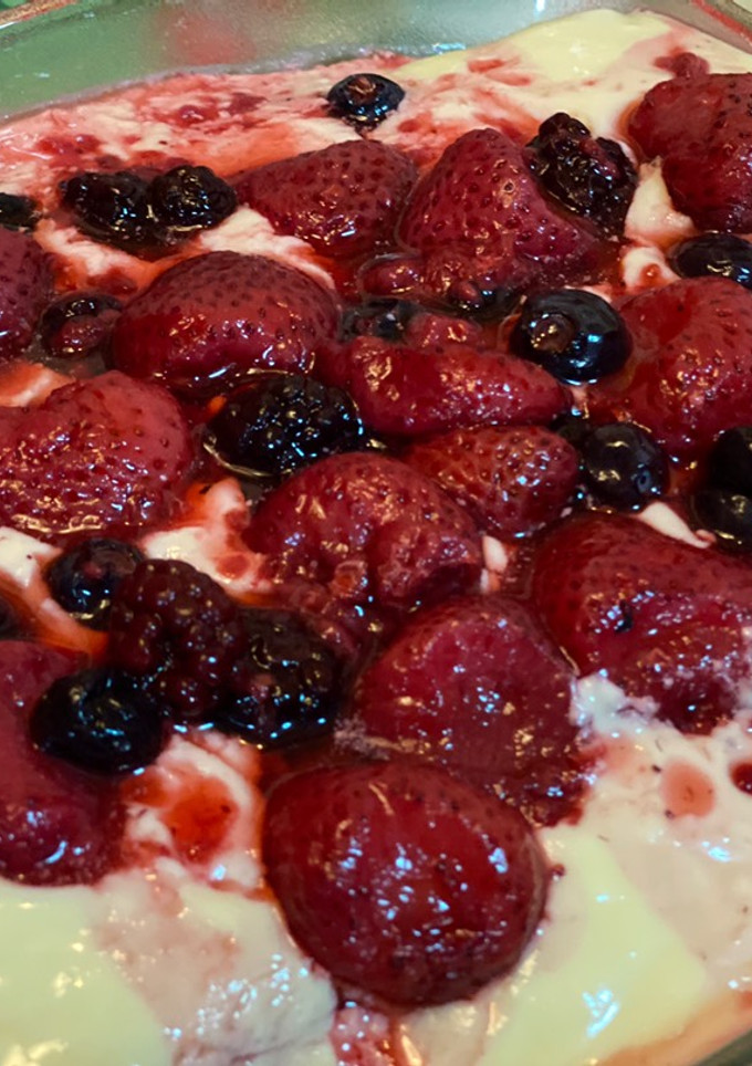 A picture of Very Berry Float / Graham Trifle.