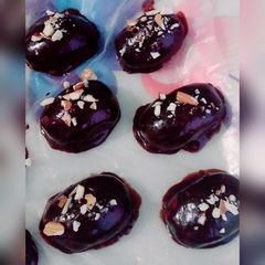 A picture of Almond london cookies.