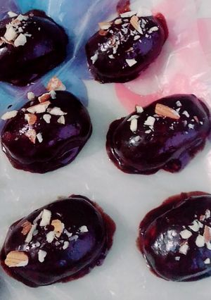 A picture of Almond london cookies.