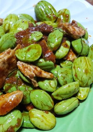 รูปของ อกไก่ผัดสะตอ
