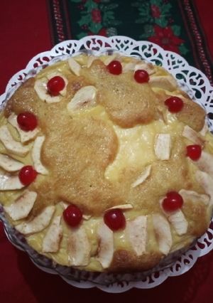 Una foto de Torta de manzana y crema pastelera. Deliciosa