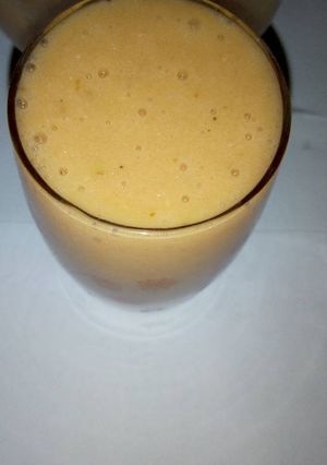 A picture of Mixed fruit smoothie.