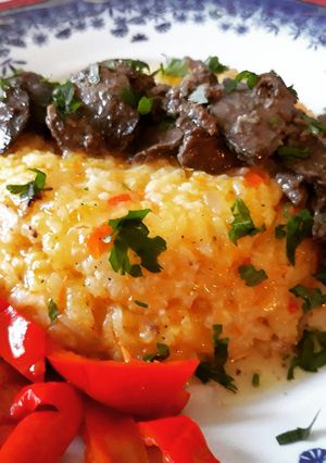 O poză a rețetei Pilaf și ficăței de pui🥘.