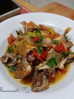 Foto resep Tumis ikan asin peda