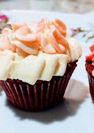 Una foto de Cupcakes Red Velvet con remolacha y Philadelphia's Buttercream