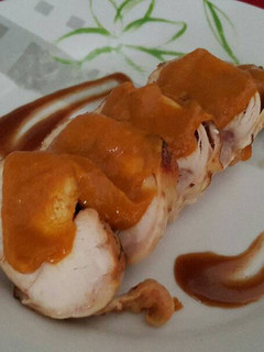 Una foto de Pollo con salsa de melocotón