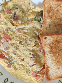 மசாலா ஆம்லெட் (masala omlette recipe in Tamil) செய்முறை முக்கிய புகைப்படம்