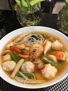 Foto resep Tomyum suki (kuah bening)