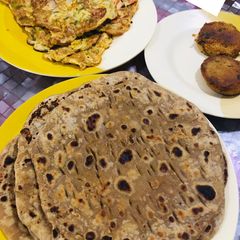 Crispy Roghni paratha A picture of Crispy Roghni paratha.