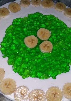 A picture of Banana creamy trifle.
