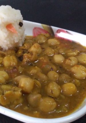 छोले (Chole recipe in Hindi) रेसिपी मुख्य फोटो