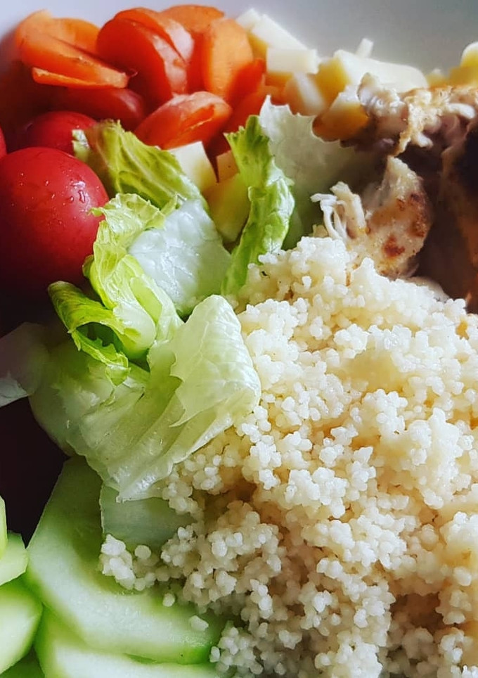 Una foto de Ensalada con cous cous