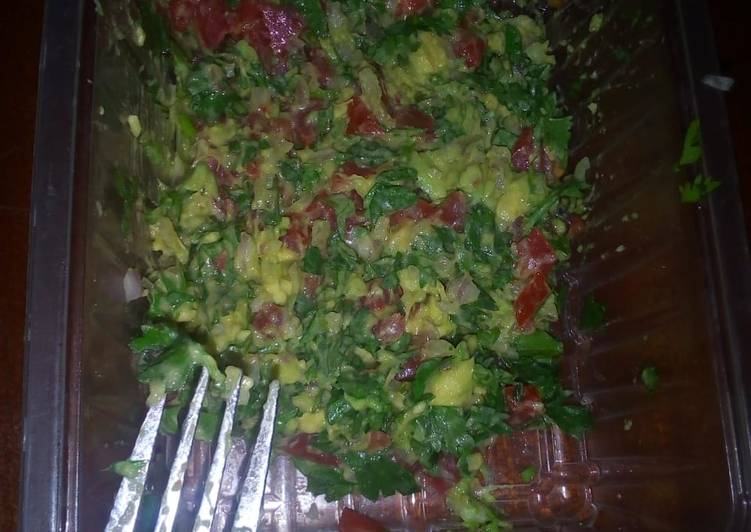 Recipe of Quick Simple Guacamole #4weeksChallenge