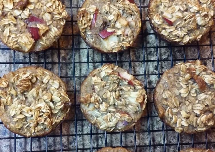 Saturday Fresh Apple Pie Baked Oatmeal Cups