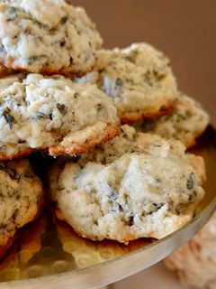 صورة لوصفة بسكوت الزعتر والجبنة البيضاء