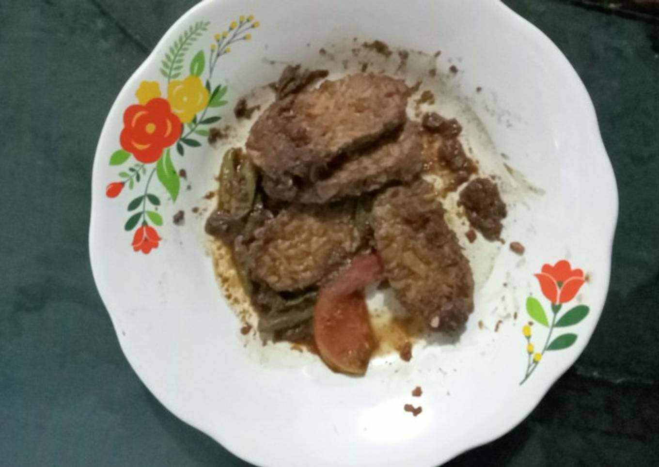 Tempe Bacem Hitam Pedas
