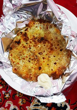 A picture of Masaledaar kheema paratha.