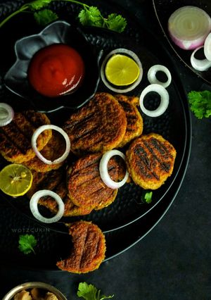 A picture of Soyabean kebabs.