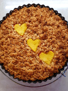 Foto di Crostata sbriciolata con amaretti e composta di pesche