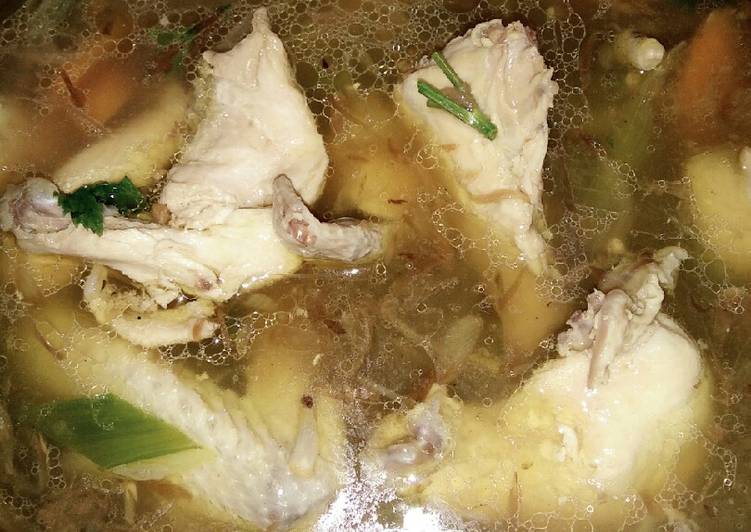 Bagaimana Menyiapkan Sop Ayam Pak Min Klaten KW, Menggugah Selera