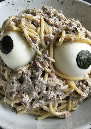 A picture of Halloween Spaghetti Monster.