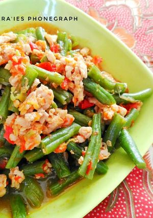 Foto resep Buncis Ayam Kecap Inggris Pedas