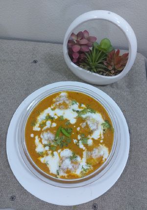 A picture of Eggs potato curry.