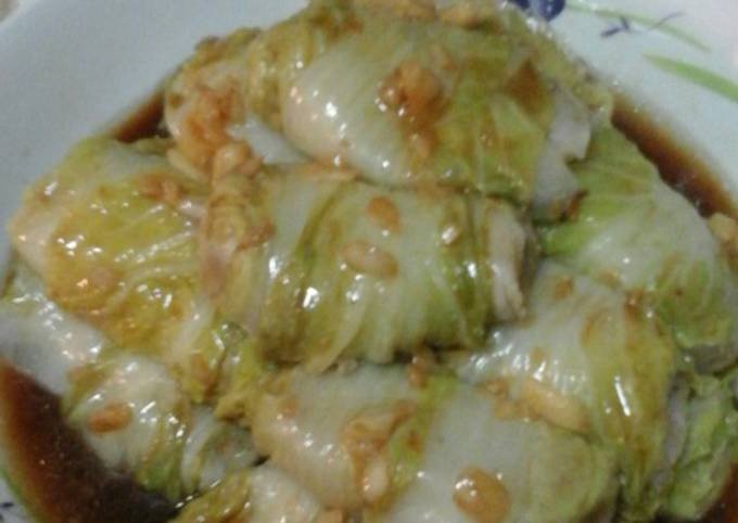 Steam cabbage with minced fish
