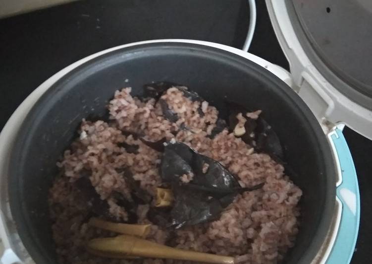 Nasi liwet nasi merah#ricecooker