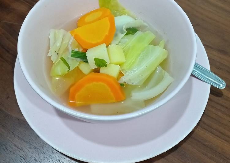 Langkah Mudah untuk Membuat Sop sayur segar☺️, Lezat