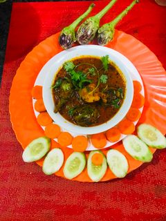वांग बटाटा भाजी (vanga batata bhaji recipe in martahi) रेसिपी चे मुख्य फोटो