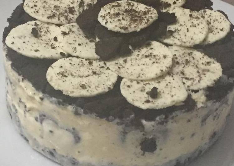 How to Make Super Quick Homemade Oreo ice cream cake